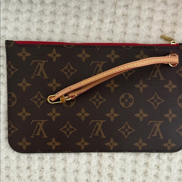 Louis Vuitton neverfull mm pouch AUTHENTIC - Picture 4 of 5